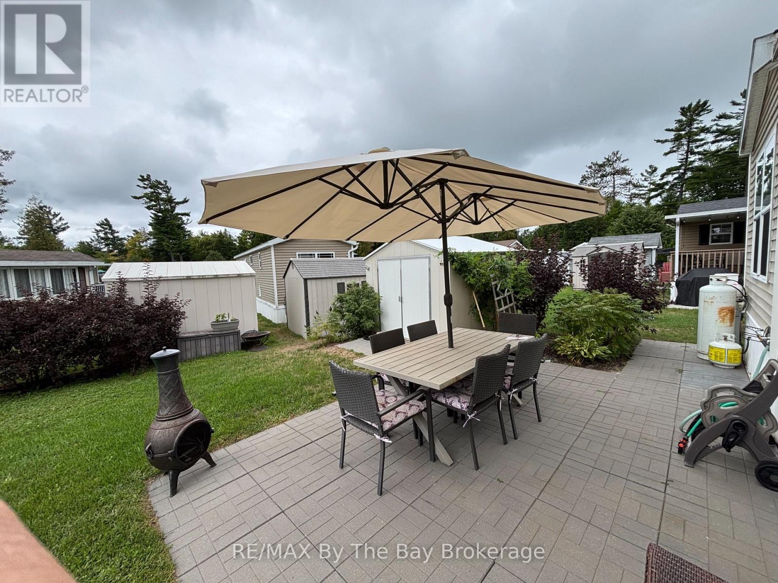 108 Madawaska Trail, Wasaga Beach, Ontario  L9Z 1X7 - Photo 2 - S12368163