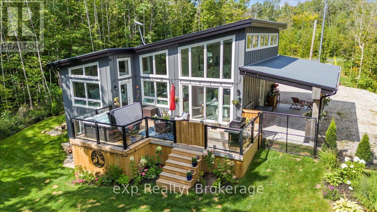 78 MAPLE DRIVE, Northern Bruce Peninsula, Ontario