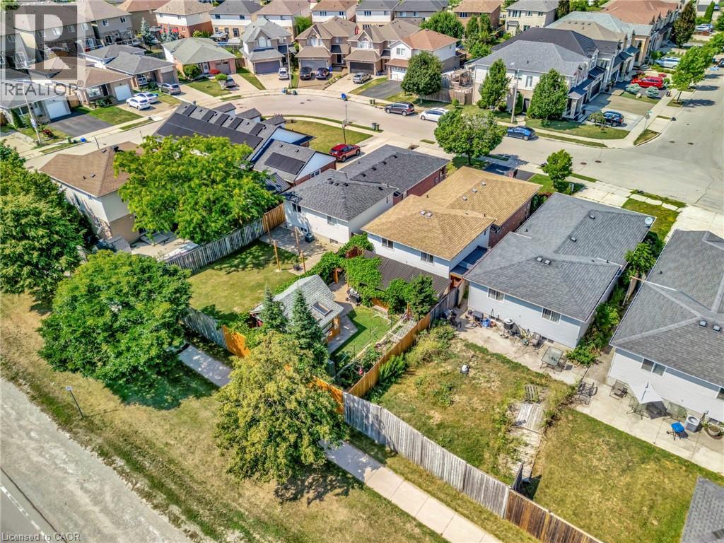 39 Marilyn Court, Hamilton, Ontario  L9B 2T5 - Photo 40 - 40764264