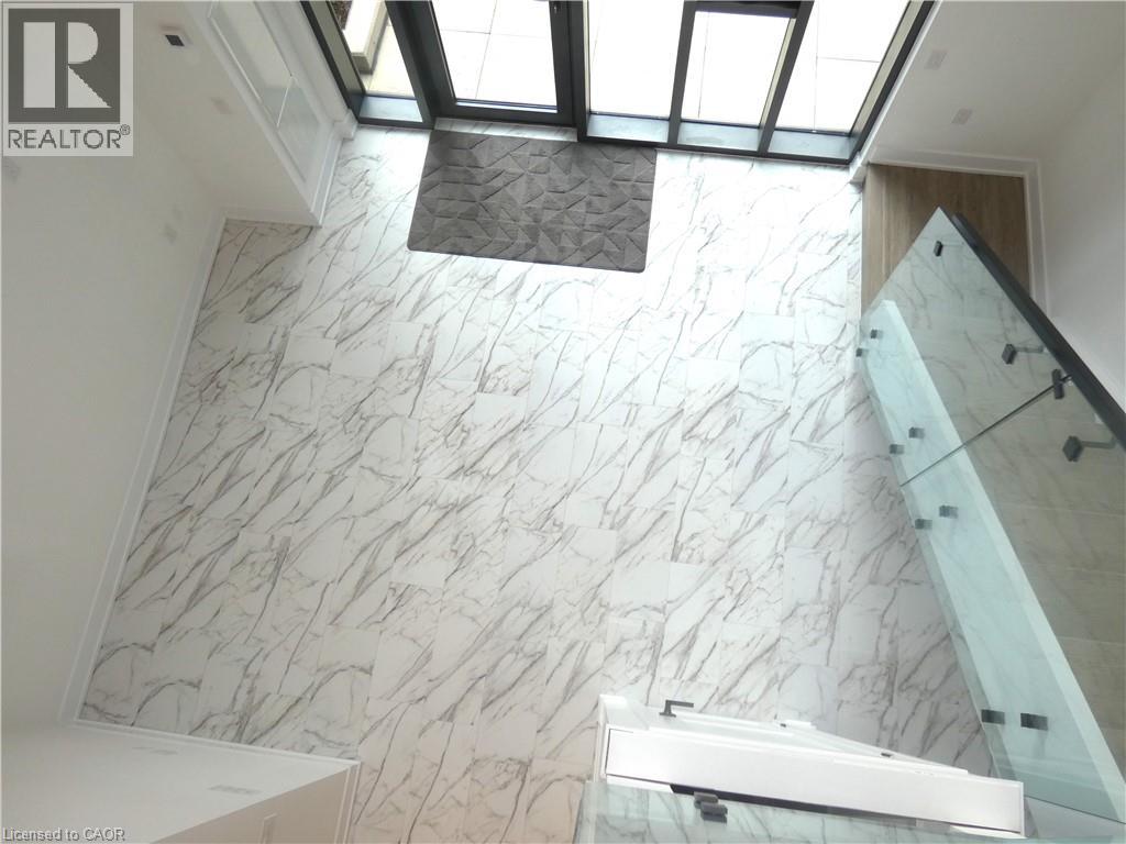 2450 Old Bronte Road Road Unit# 112, Oakville, Ontario  L6M 5P6 - Photo 4 - 40764252