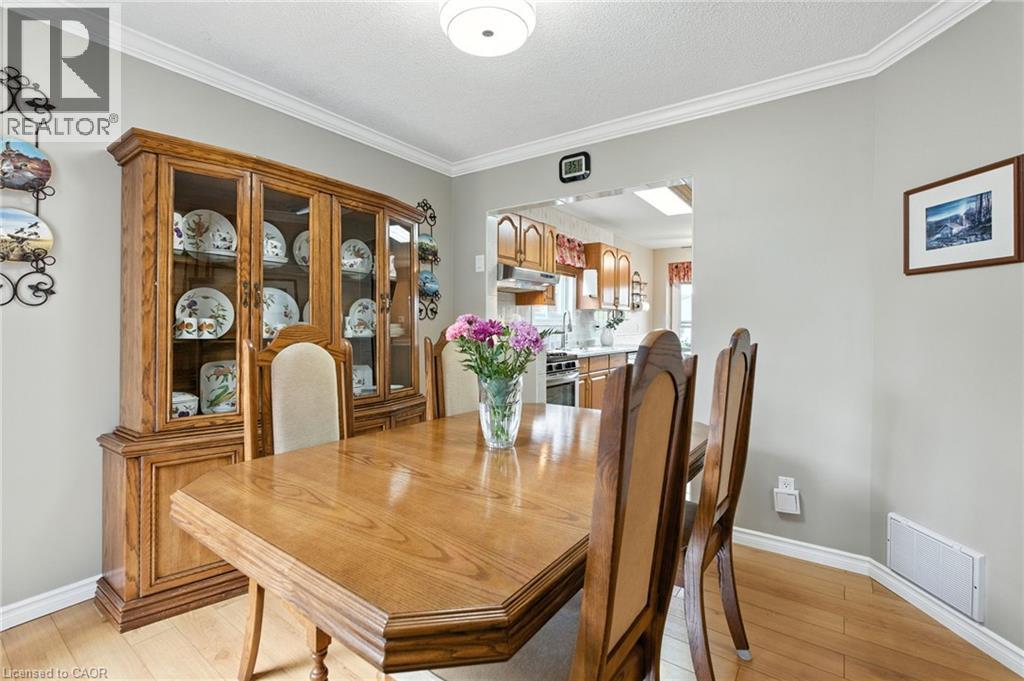 2194 Silverbirch Court, Burlington, Ontario  L7M 3H7 - Photo 12 - 40764250