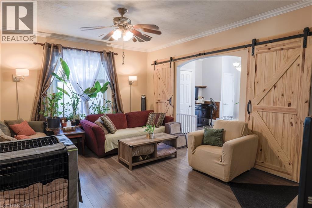 148 East Avenue Unit# 1, Brantford, Ontario  N3S 3M4 - Photo 3 - 40763205