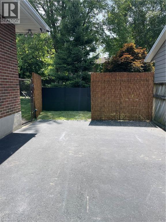 83 Burbank Road Unit# 2, Kitchener, Ontario  N2B 1E3 - Photo 6 - 40764322