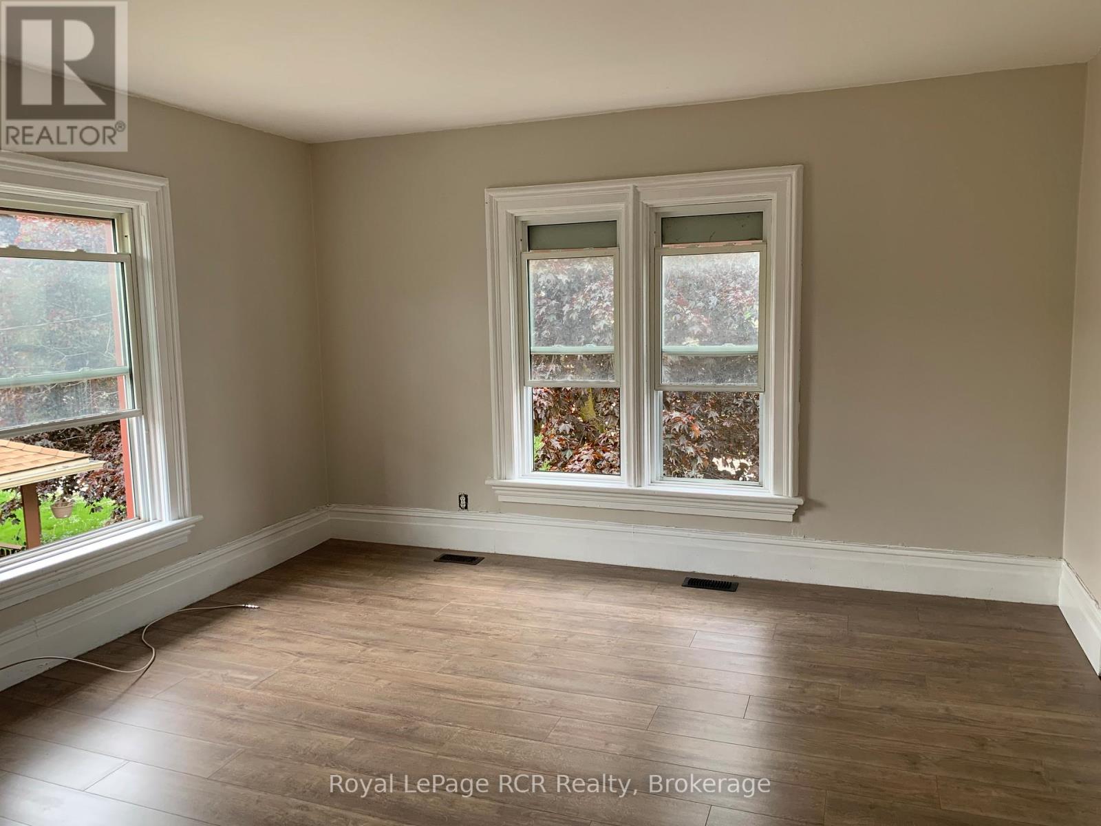 114 Victoria Street S, Brockton, Ontario  N0G 2V0 - Photo 14 - X12368550