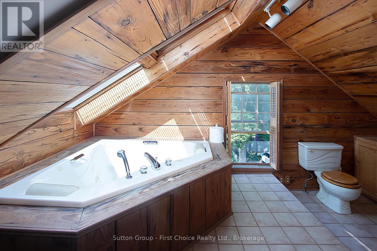 97 Wharncliffe Road S, London South, Ontario  N6J 2K2 - Photo 14 - X12368622