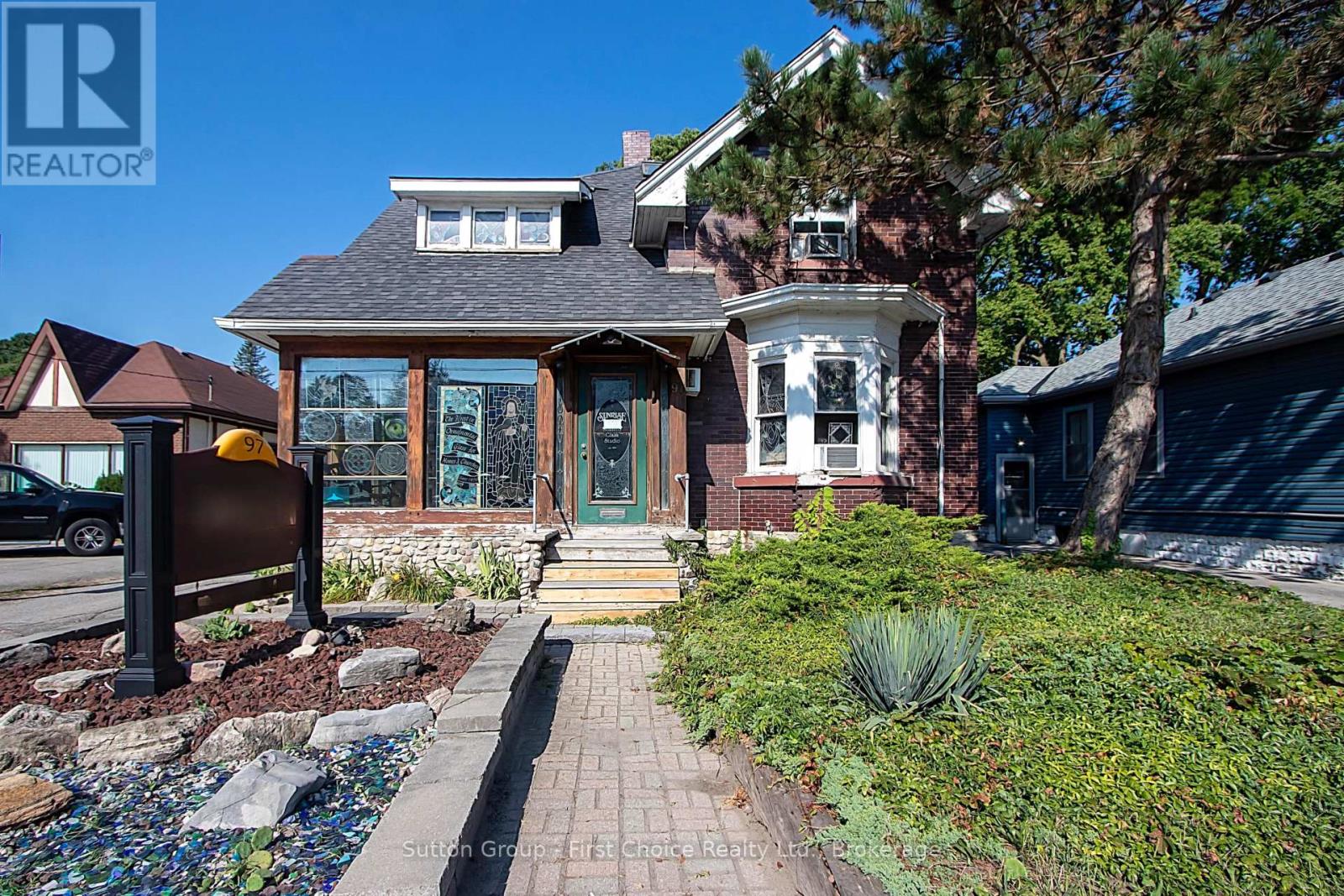 97 Wharncliffe Road S, London South, Ontario  N6J 2K2 - Photo 3 - X12368622