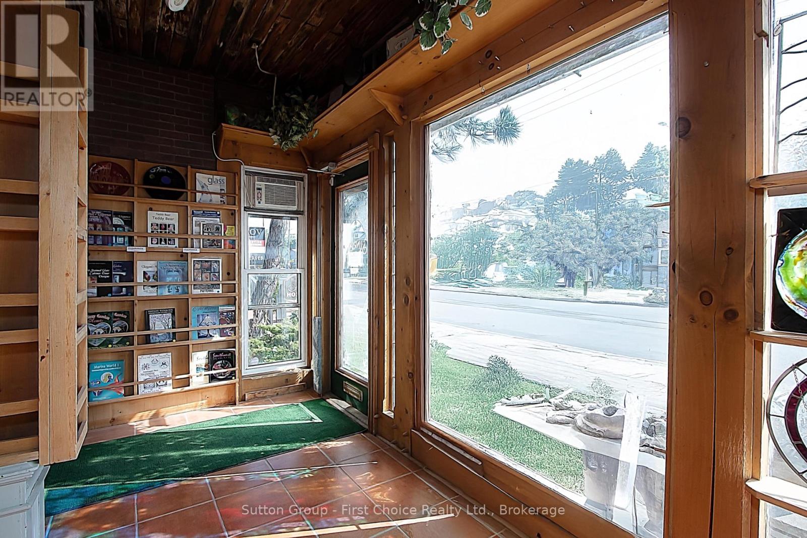 97 Wharncliffe Road S, London South, Ontario  N6J 2K2 - Photo 5 - X12368622