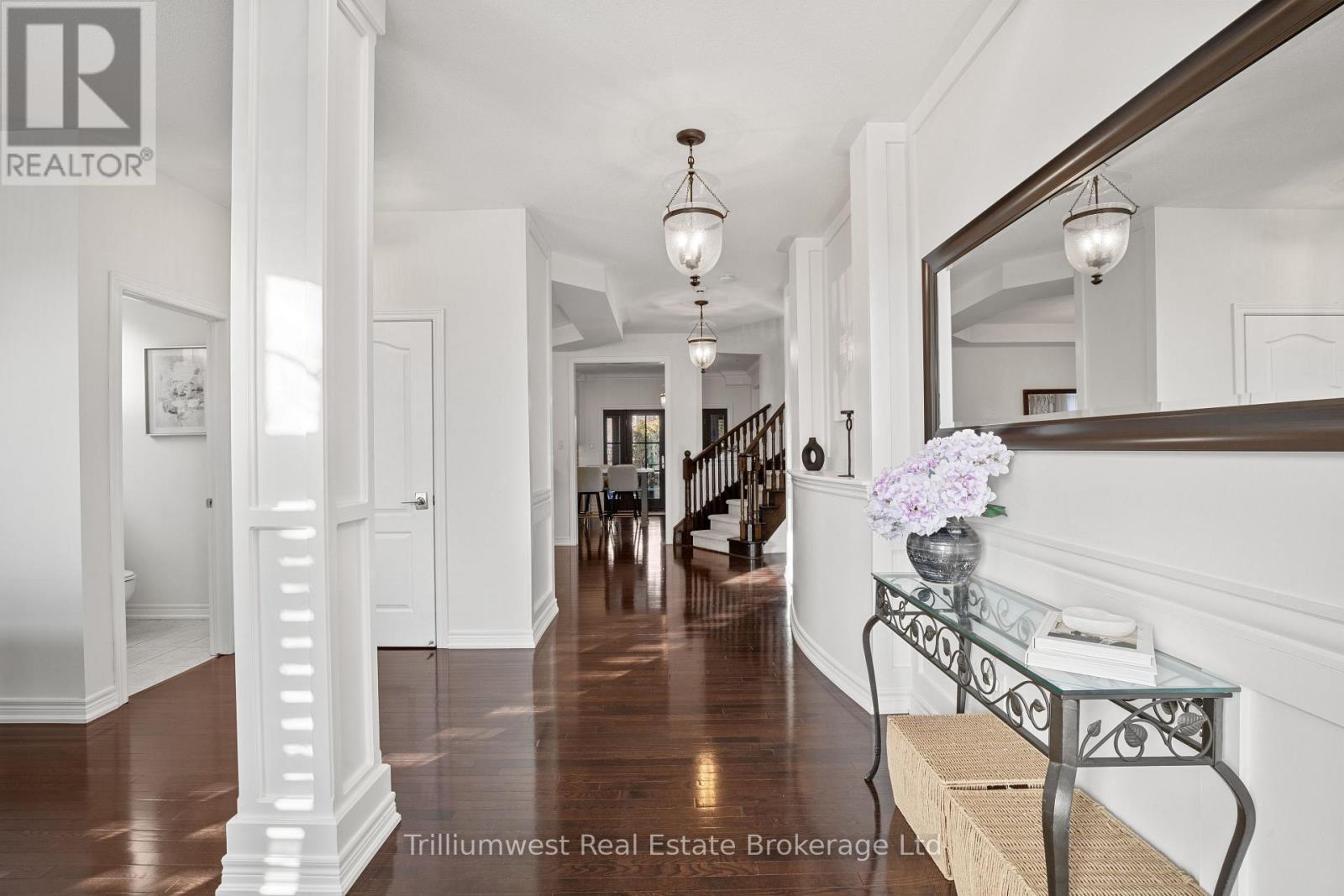 227 Beechtree Crescent, Oakville, Ontario  L6L 0A5 - Photo 7 - W12368722