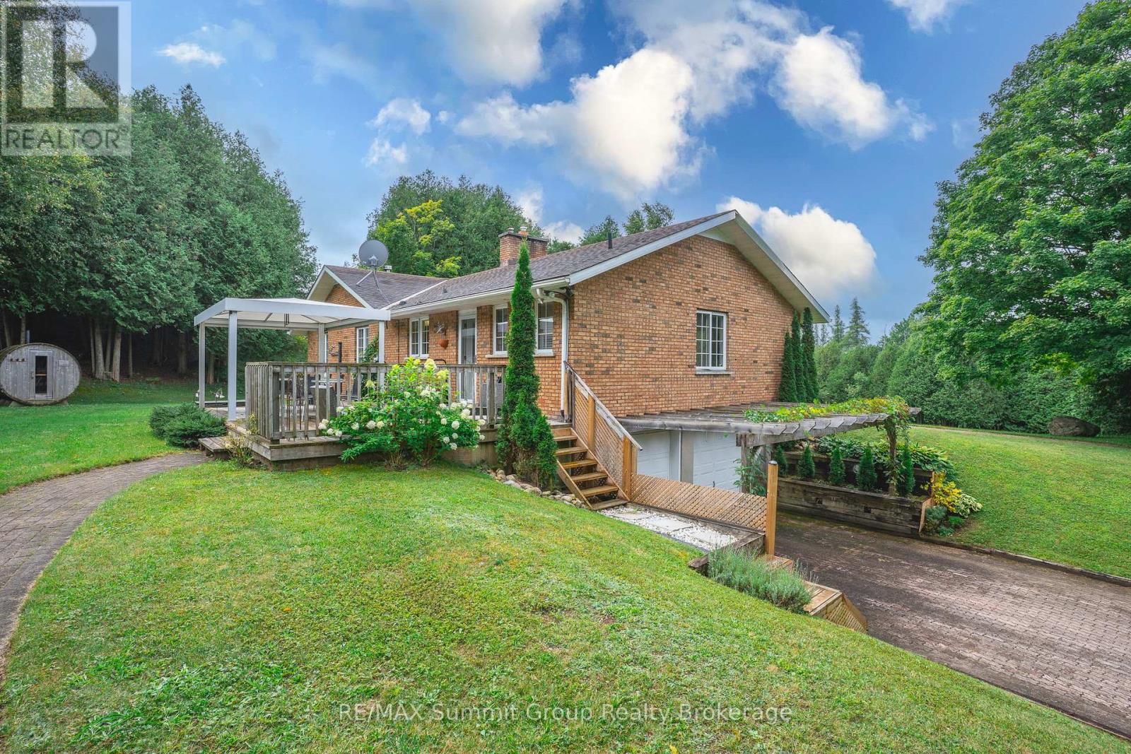 189 Stone Hill Road, West Grey, Ontario  N0G 1R0 - Photo 1 - X12369125