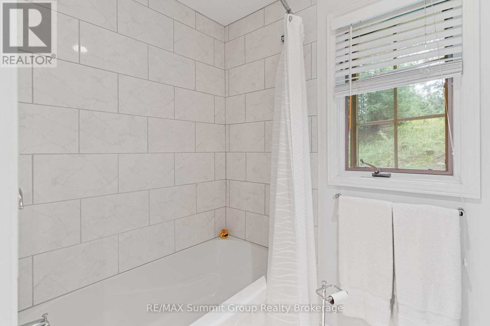 189 Stone Hill Road, West Grey, Ontario  N0G 1R0 - Photo 15 - X12369125