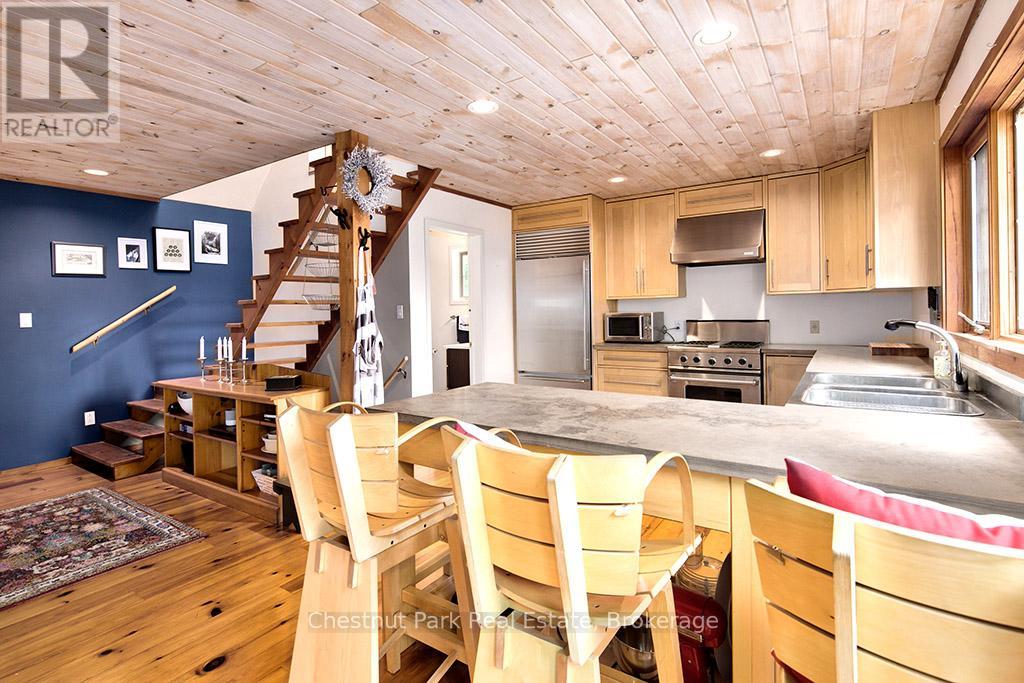 360605 160 Road, Grey Highlands, Ontario  N0C 1H0 - Photo 8 - X12369164