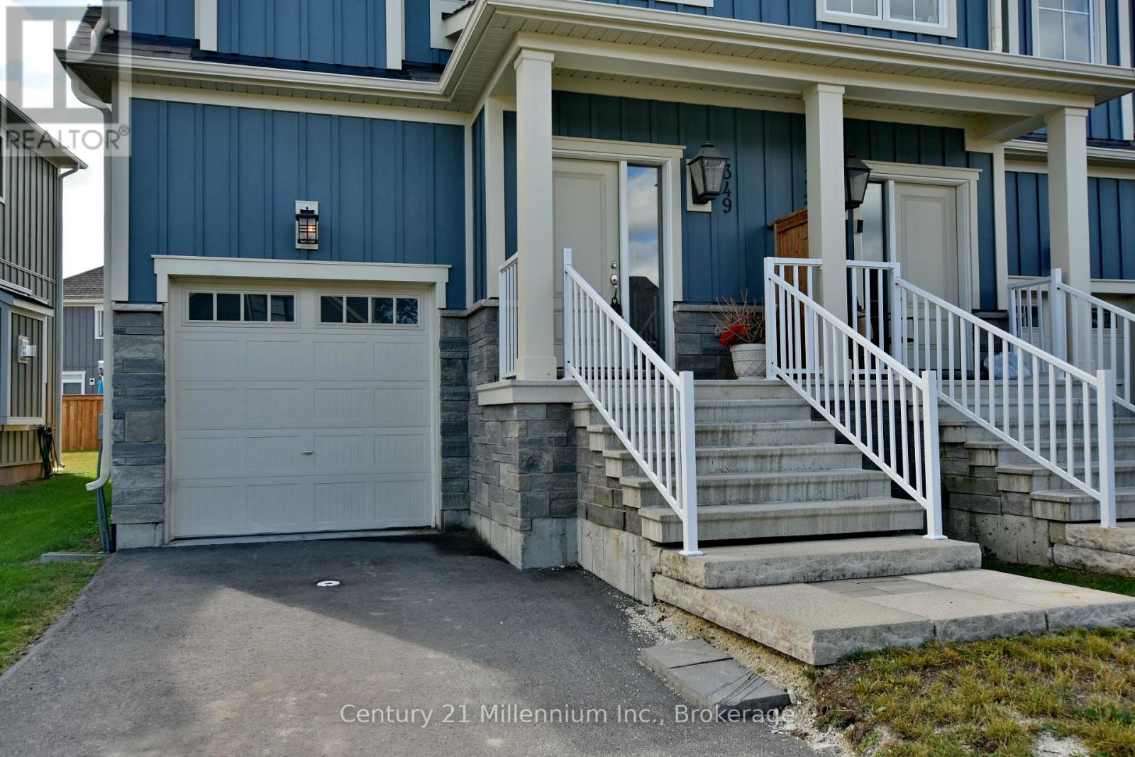 349 Yellow Birch Crescent, Blue Mountains, Ontario  L9Y 0R4 - Photo 2 - X12369192