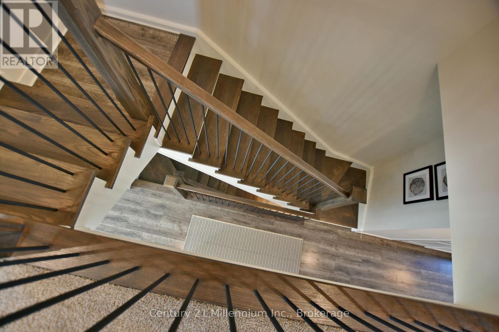 349 Yellow Birch Crescent, Blue Mountains, Ontario  L9Y 0R4 - Photo 24 - X12369192