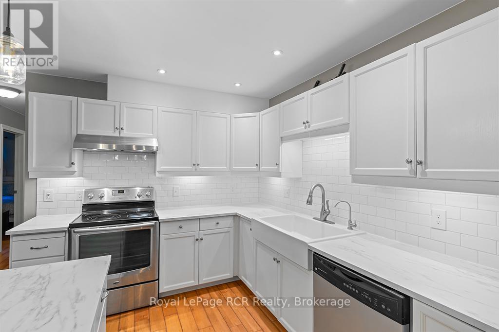 127 Lakewood Country Lane, Northern Bruce Peninsula, Ontario  N0H 1W0 - Photo 16 - X12369317