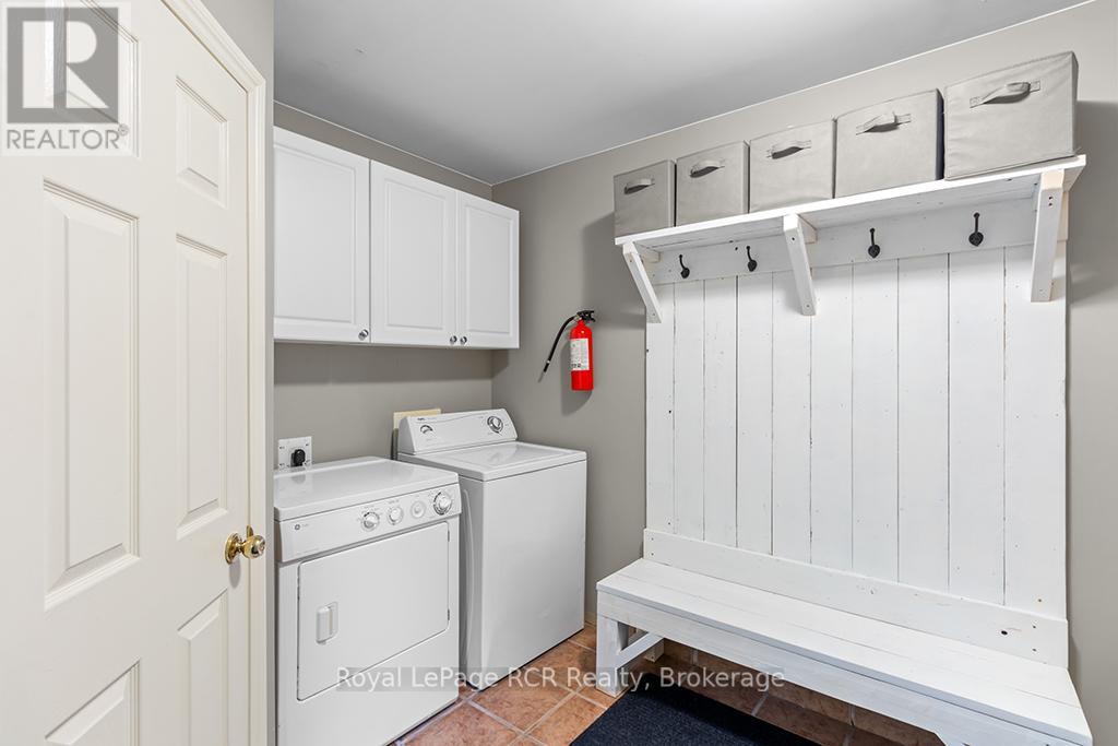 127 Lakewood Country Lane, Northern Bruce Peninsula, Ontario  N0H 1W0 - Photo 18 - X12369317