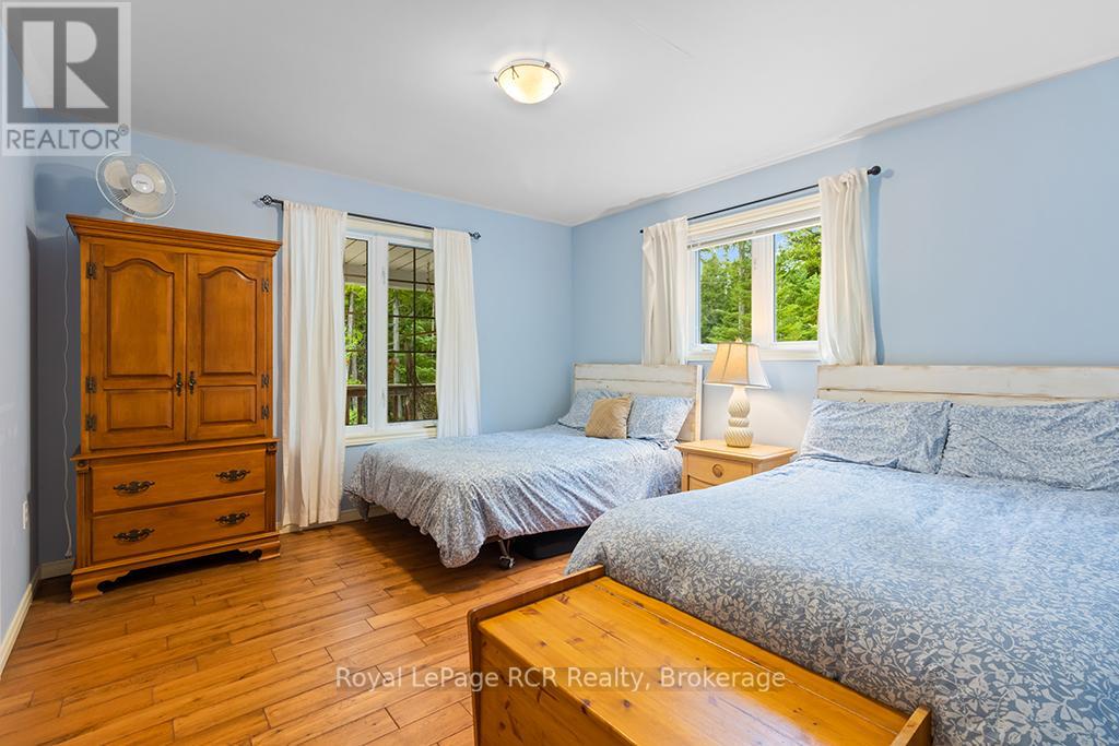 127 Lakewood Country Lane, Northern Bruce Peninsula, Ontario  N0H 1W0 - Photo 19 - X12369317