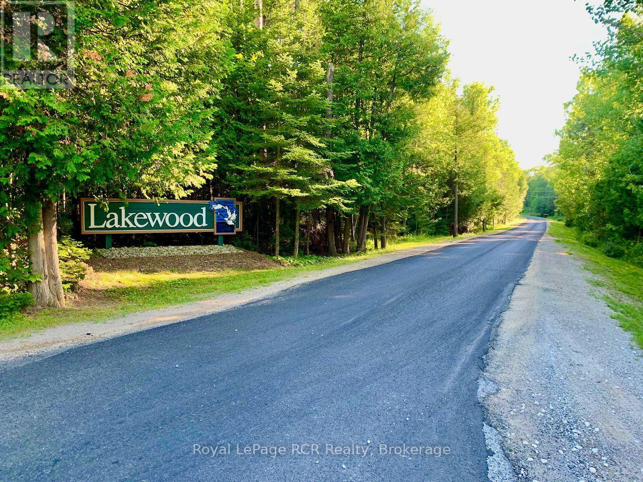 127 Lakewood Country Lane, Northern Bruce Peninsula, Ontario  N0H 1W0 - Photo 2 - X12369317