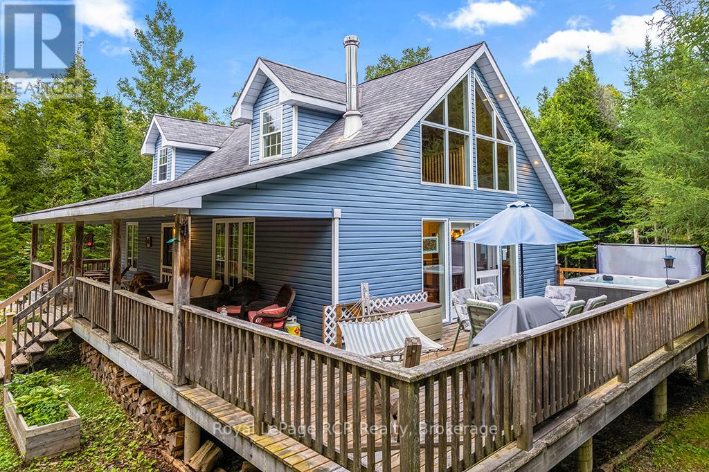 127 Lakewood Country Lane, Northern Bruce Peninsula, Ontario  N0H 1W0 - Photo 33 - X12369317