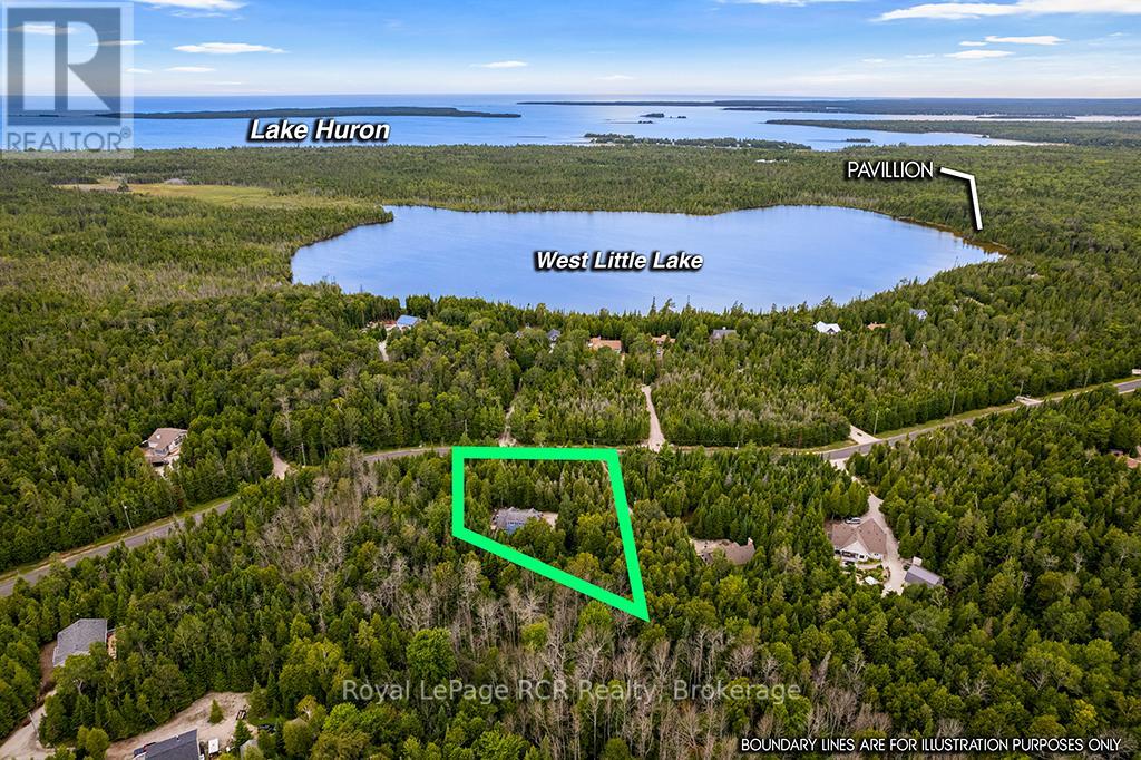 127 Lakewood Country Lane, Northern Bruce Peninsula, Ontario  N0H 1W0 - Photo 4 - X12369317