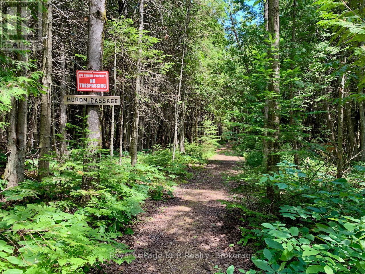 127 Lakewood Country Lane, Northern Bruce Peninsula, Ontario  N0H 1W0 - Photo 43 - X12369317