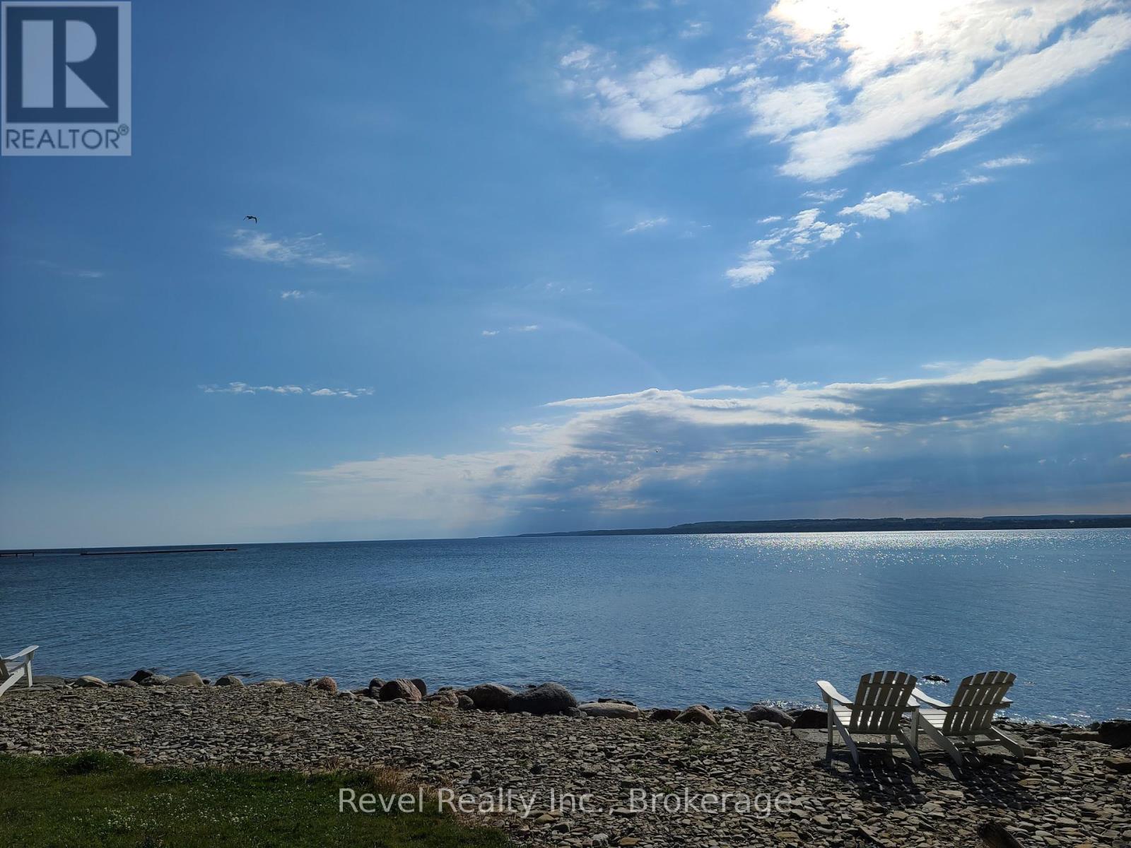 258 Ironwood Way, Georgian Bluffs, Ontario  N0H 1S0 - Photo 41 - X12369359