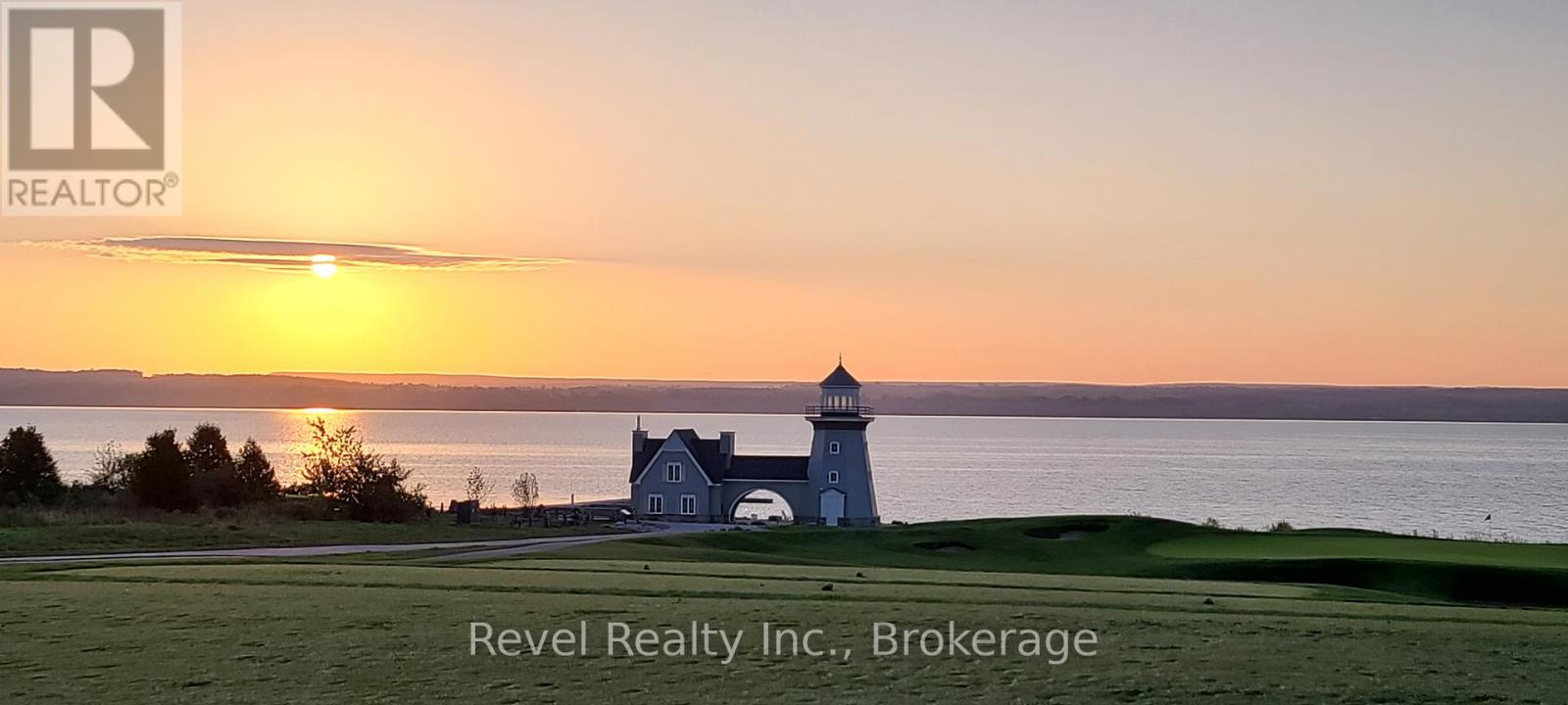 258 Ironwood Way, Georgian Bluffs, Ontario  N0H 1S0 - Photo 48 - X12369359