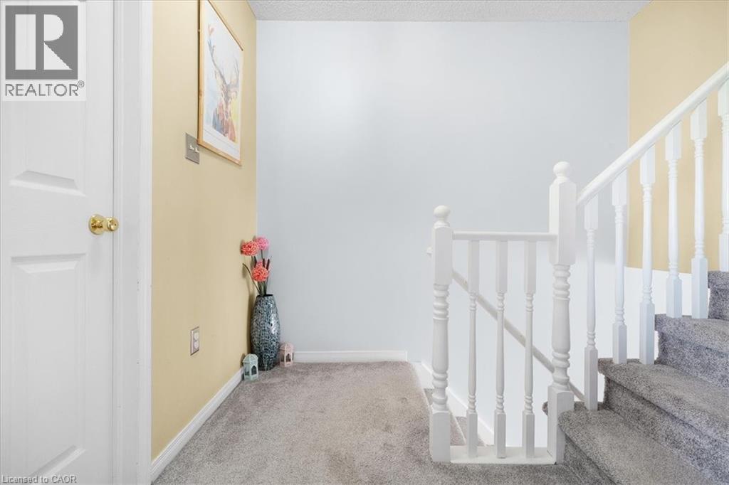 104 Frances Avenue Unit# 27, Stoney Creek, Ontario  L8E 5X3 - Photo 14 - 40763957