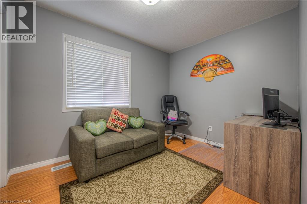 428 Wake Robin Crescent, Kitchener, Ontario  N2E 3L6 - Photo 13 - 40764266