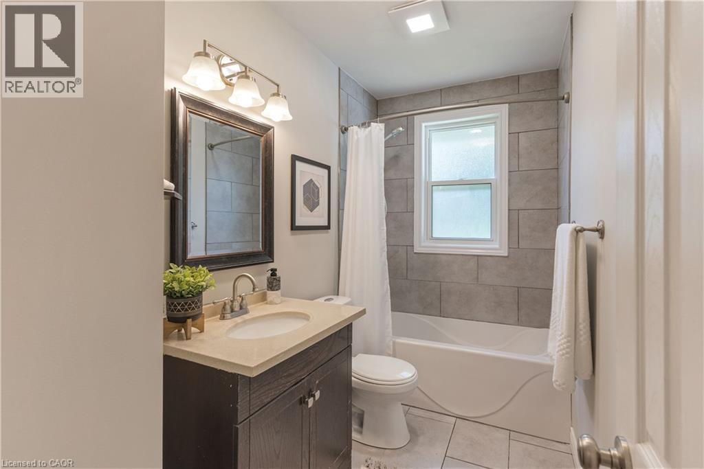 82 Southmoor Drive, Kitchener, Ontario  N2M 4M7 - Photo 16 - 40764499