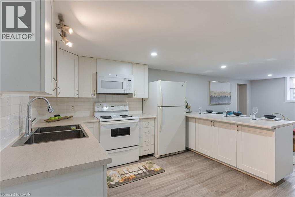 82 Southmoor Drive, Kitchener, Ontario  N2M 4M7 - Photo 34 - 40764499