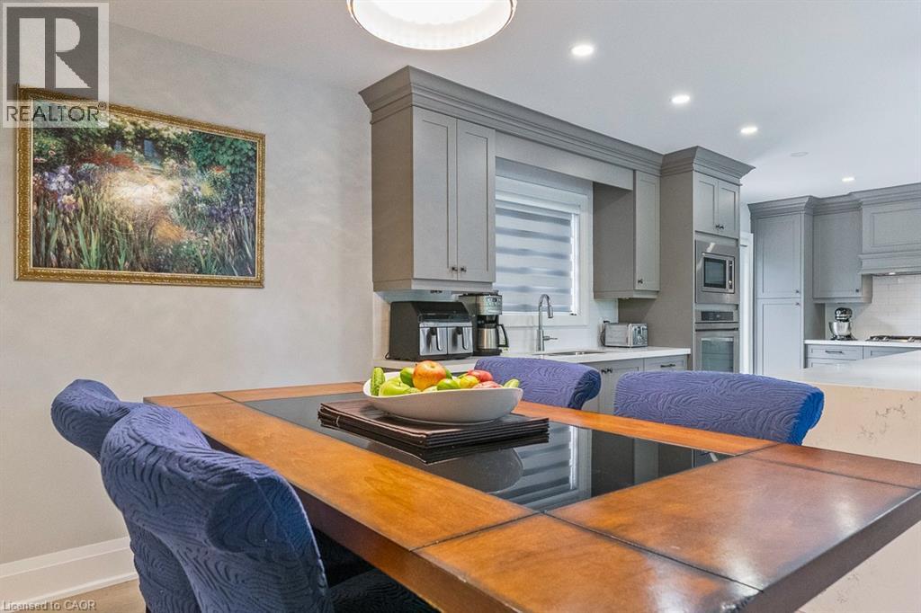 231 Southwood Court, Oakville, Ontario  L6L 5L9 - Photo 13 - 40764448