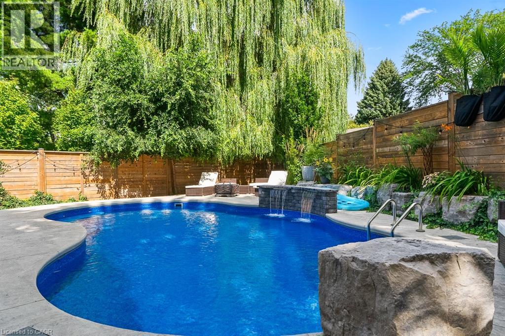 231 Southwood Court, Oakville, Ontario  L6L 5L9 - Photo 38 - 40764448