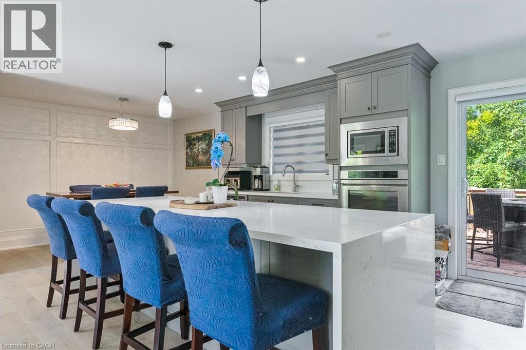 231 Southwood Court, Oakville, Ontario  L6L 5L9 - Photo 7 - 40764448
