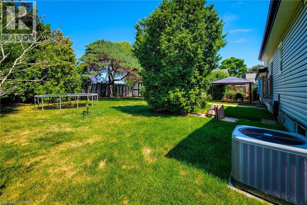 10 Lincoln Avenue, Grimsby, Ontario  L3M 1Y4 - Photo 31 - 40764336