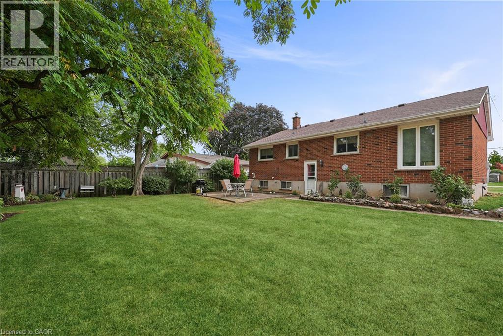 11 Kelson Avenue N, Grimsby, Ontario  L3M 4C6 - Photo 19 - 40763707