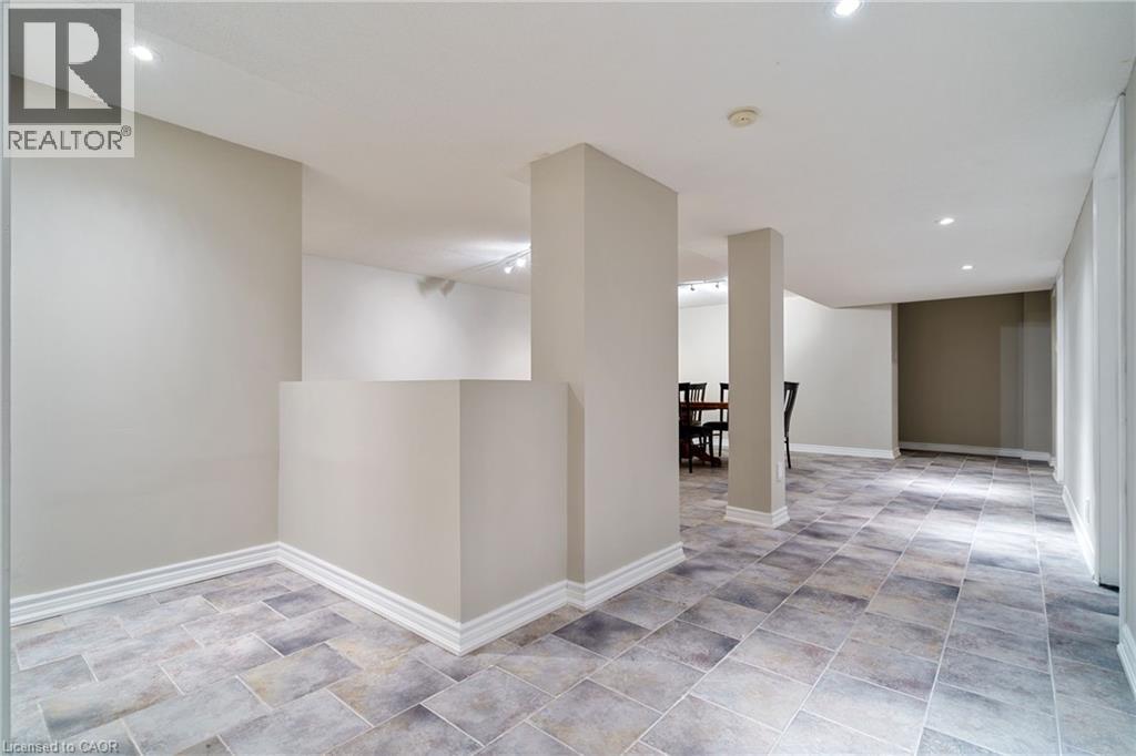 6451 Alderwood Trail, Mississauga, Ontario  L5N 6W8 - Photo 32 - 40764285