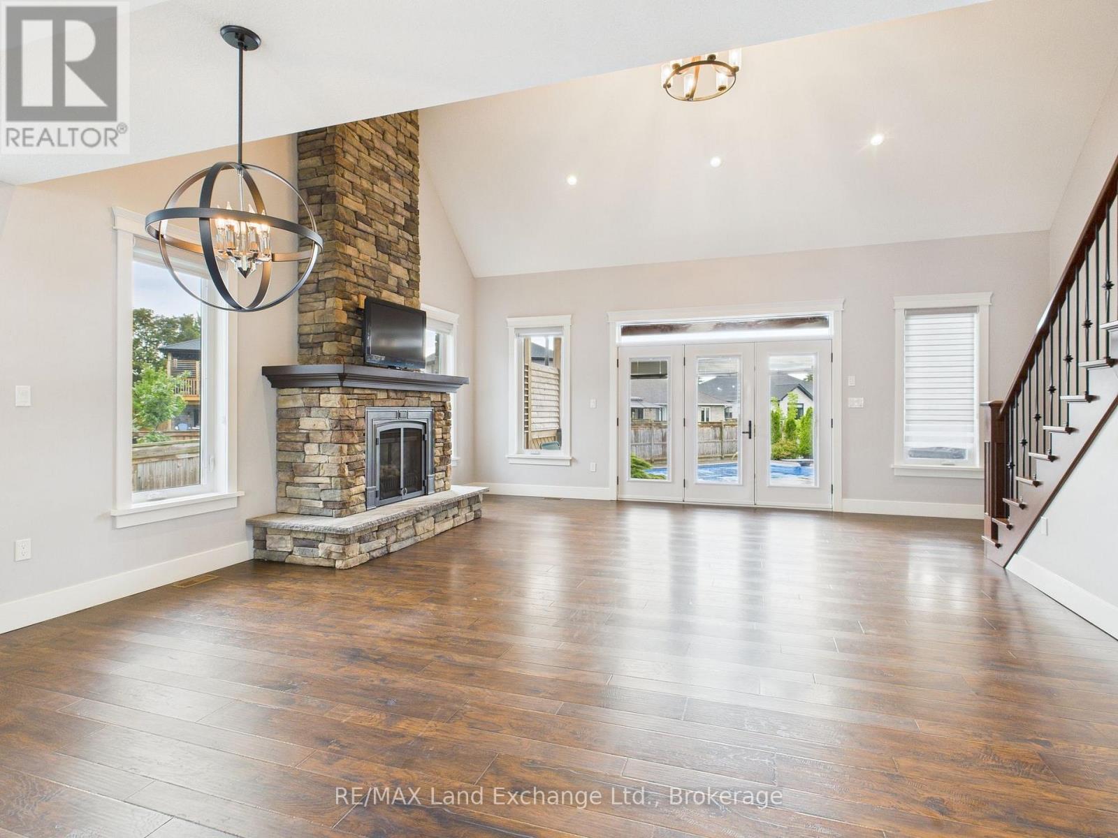 24 Lakefield Drive, Kincardine, Ontario  N2Z 2N8 - Photo 10 - X12369868