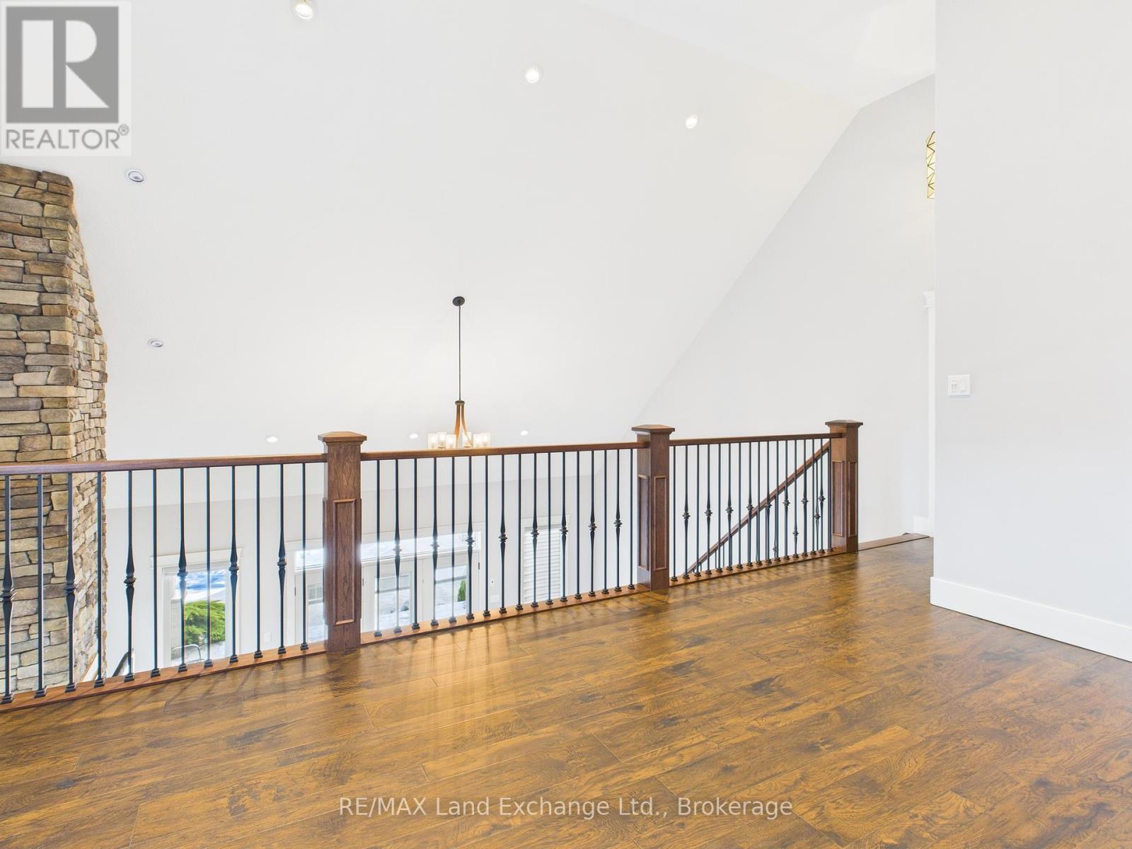 24 Lakefield Drive, Kincardine, Ontario  N2Z 2N8 - Photo 21 - X12369868