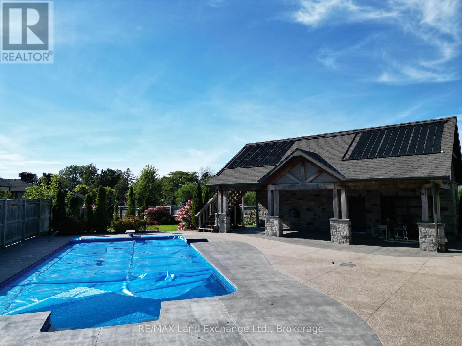 24 Lakefield Drive, Kincardine, Ontario  N2Z 2N8 - Photo 4 - X12369868