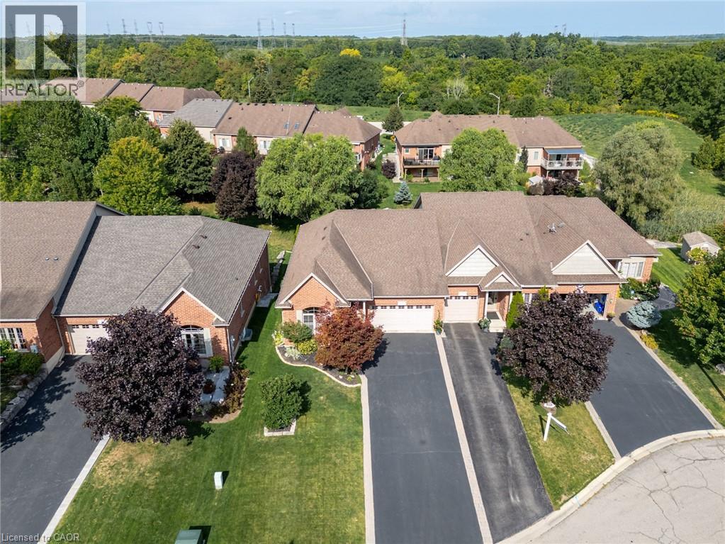 13 IRON BRIDGE Court, Caledonia, Ontario