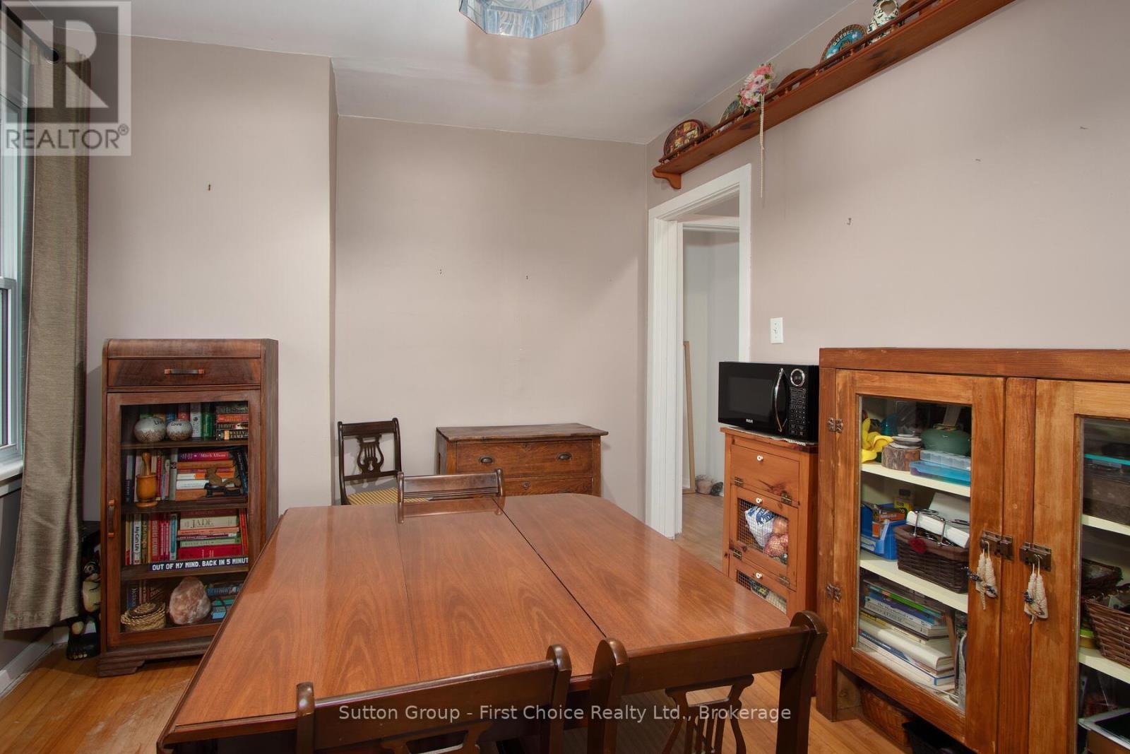 43 Normandy Drive, Stratford, Ontario  N5A 6A4 - Photo 16 - X12370075
