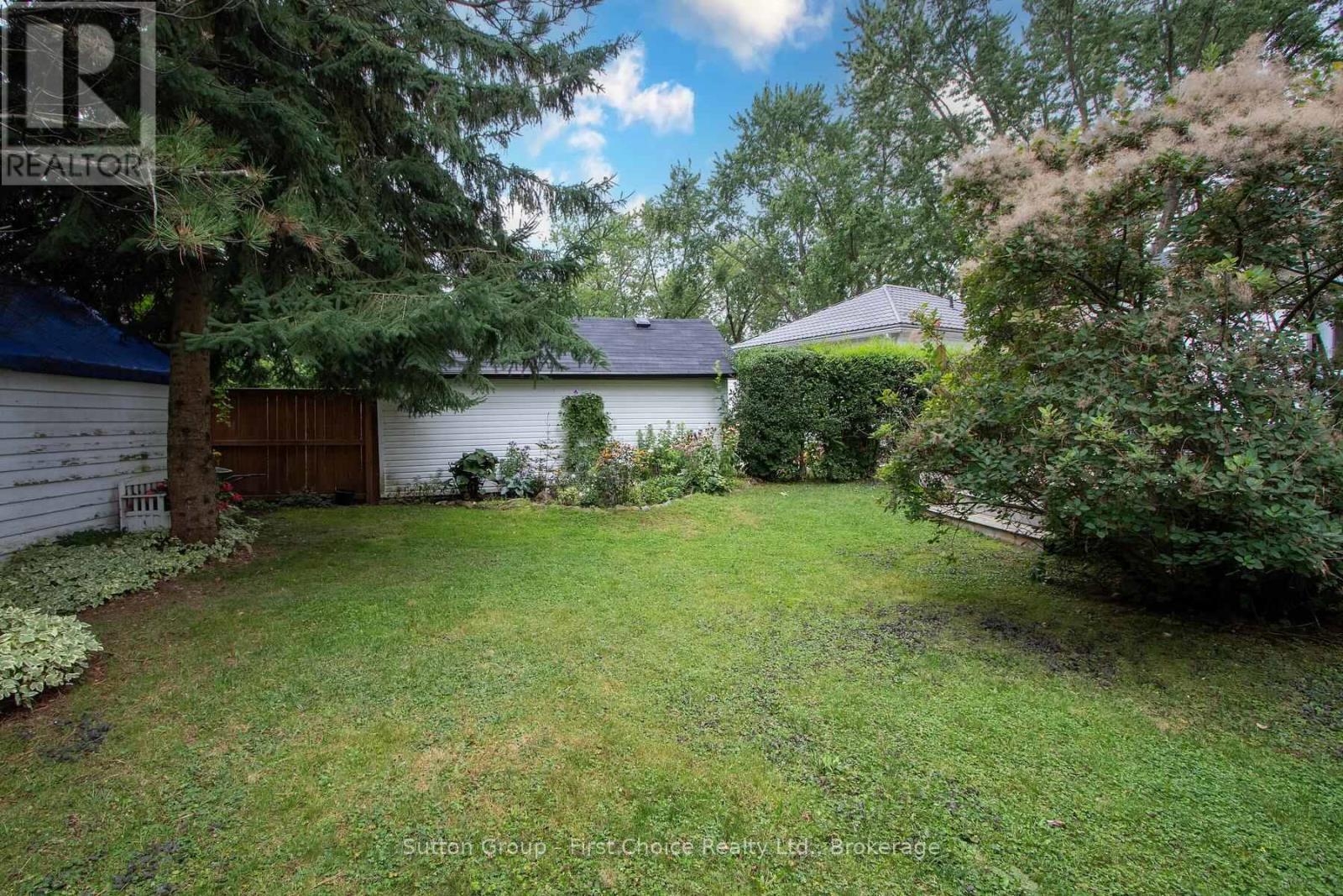 43 Normandy Drive, Stratford, Ontario  N5A 6A4 - Photo 35 - X12370075