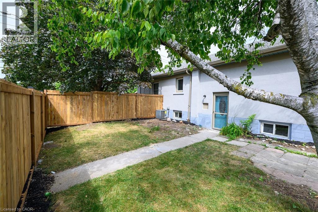 258 Brucedale Avenue E, Hamilton, Ontario  L9A 1P7 - Photo 42 - 40764579