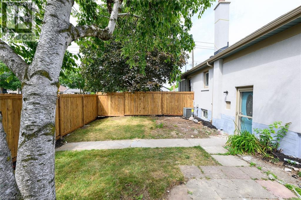 258 Brucedale Avenue E, Hamilton, Ontario  L9A 1P7 - Photo 43 - 40764579