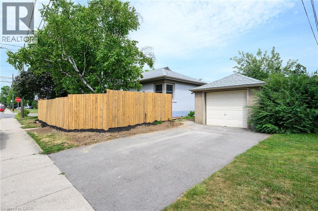 258 Brucedale Avenue E, Hamilton, Ontario  L9A 1P7 - Photo 47 - 40764579