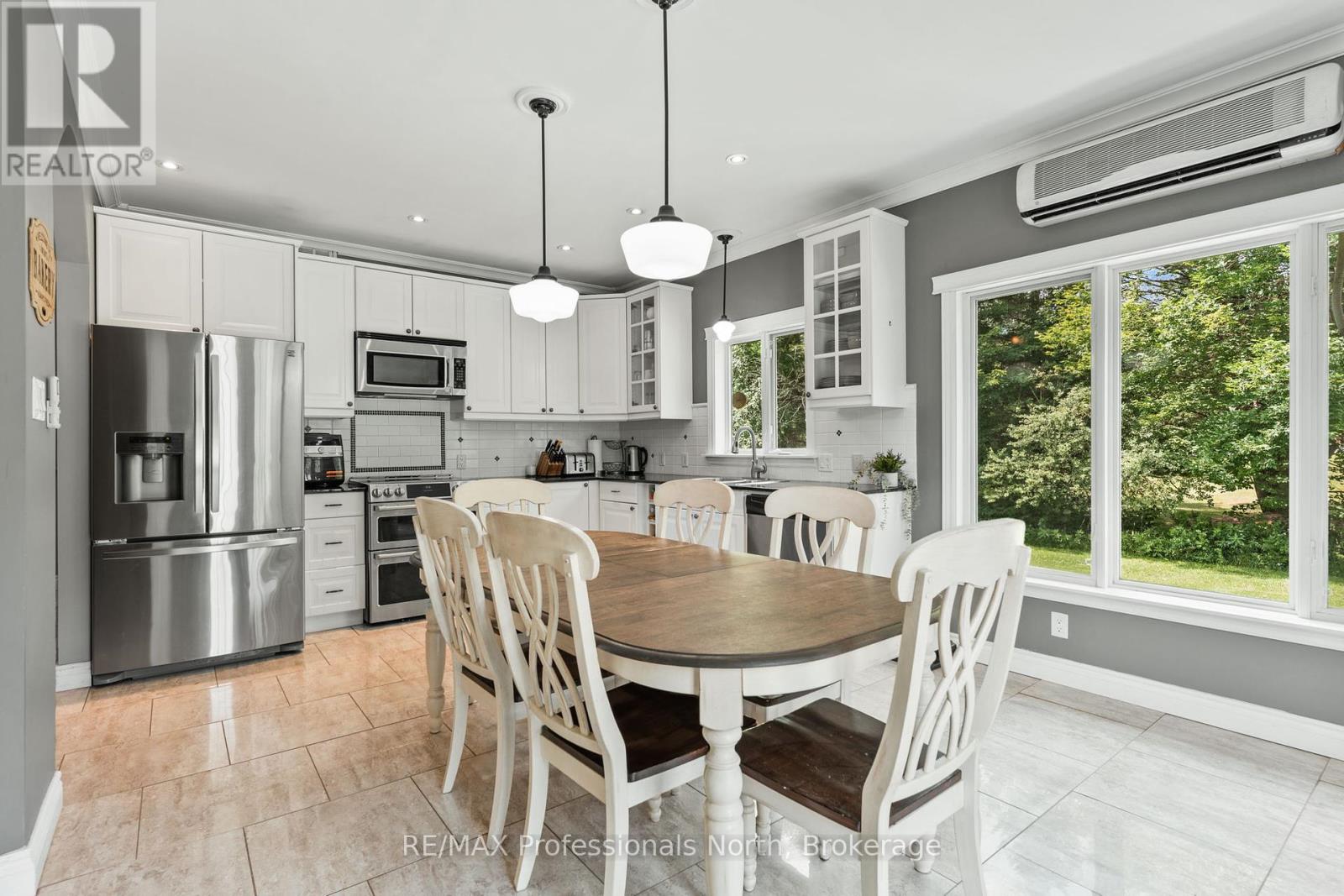 3981 Deep Bay Road, Minden Hills, Ontario  K0M 2K0 - Photo 13 - X12370203