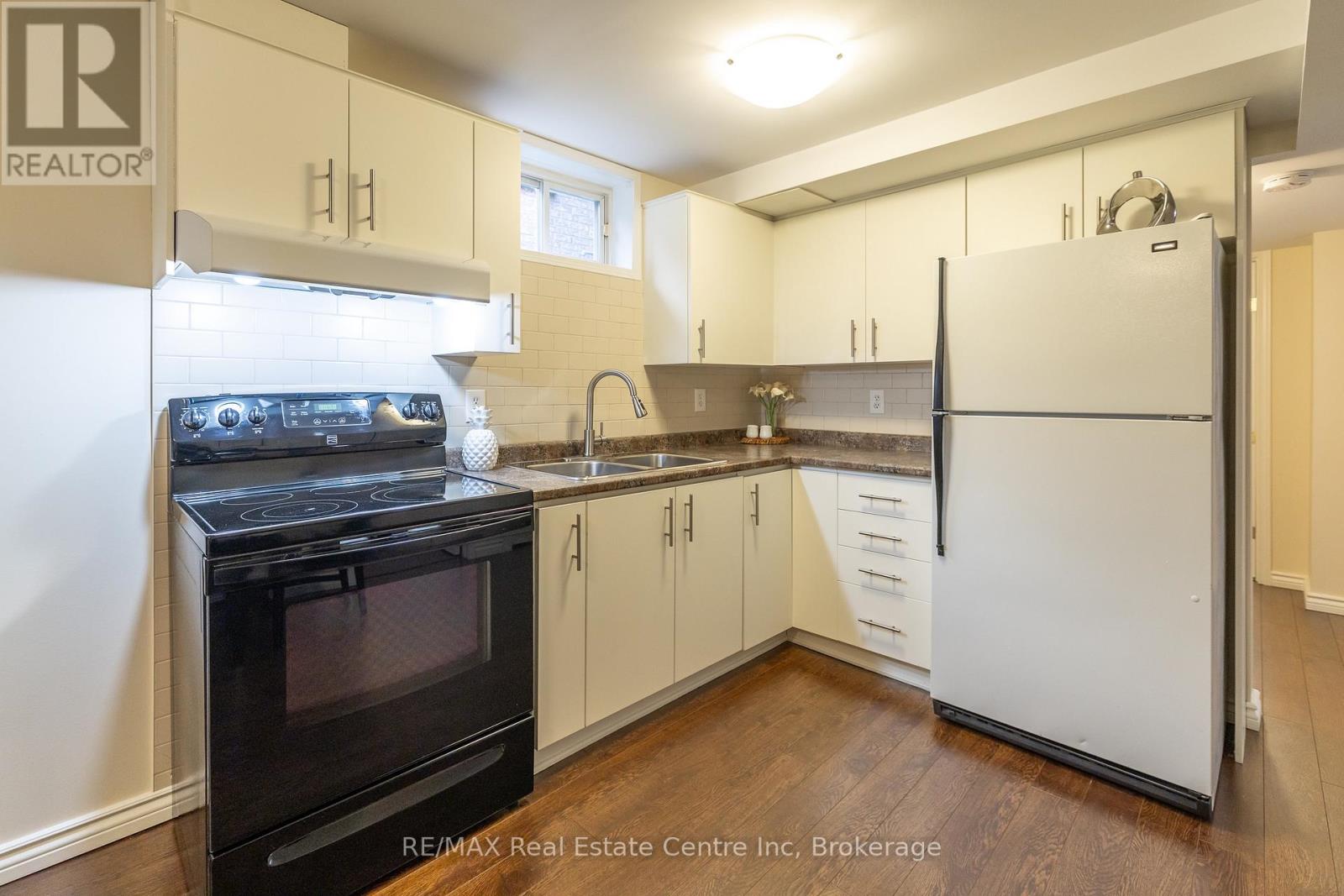 31 Bushmills Crescent, Guelph, Ontario  N1K 1T6 - Photo 30 - X12370208