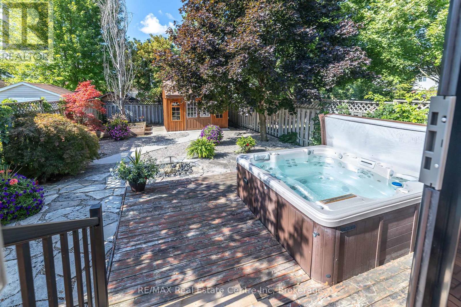 31 Bushmills Crescent, Guelph, Ontario  N1K 1T6 - Photo 36 - X12370208