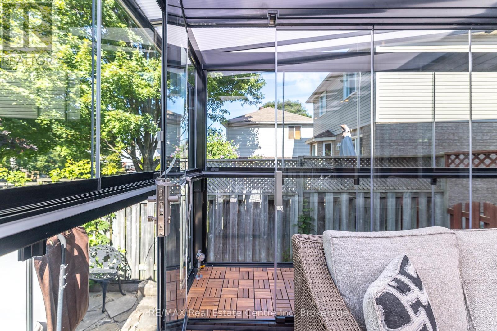 31 Bushmills Crescent, Guelph, Ontario  N1K 1T6 - Photo 37 - X12370208