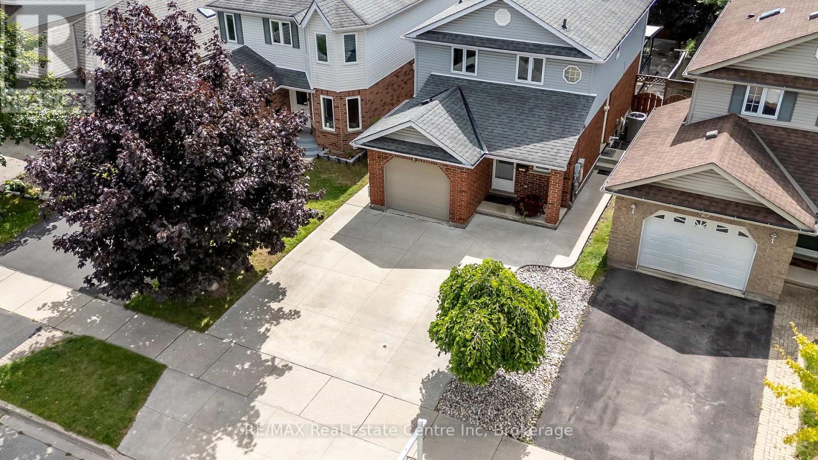 31 Bushmills Crescent, Guelph, Ontario  N1K 1T6 - Photo 44 - X12370208